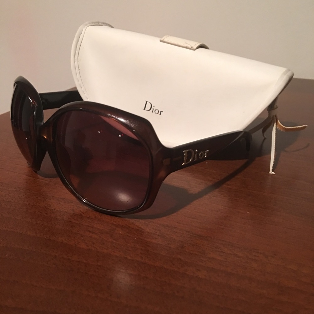 Dior sun glasses used but still new